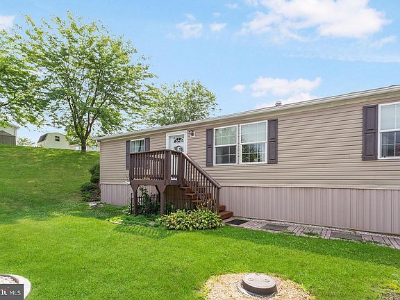 2nd image of 60 Broadwing Dr