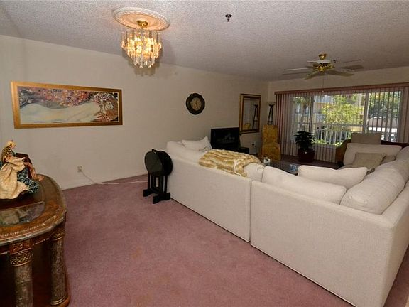 4th image of 2021 Shangrila Dr APT 28
