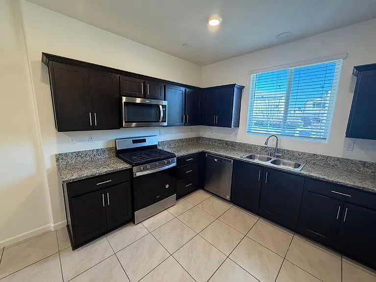 4293 Korbel Ave — Photo 26