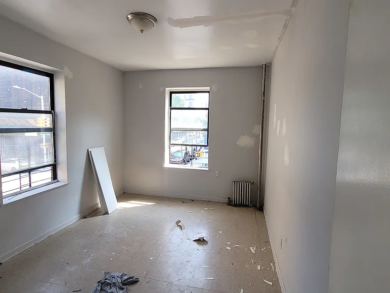 2387 Morris Ave #2A — Photo 11