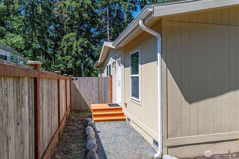 2nd image of 4355 Northgate Drive