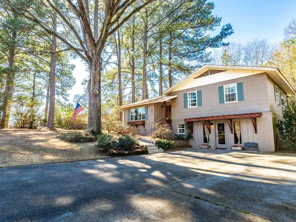 3812 Baldwin Dr, Laurel, MS 39440