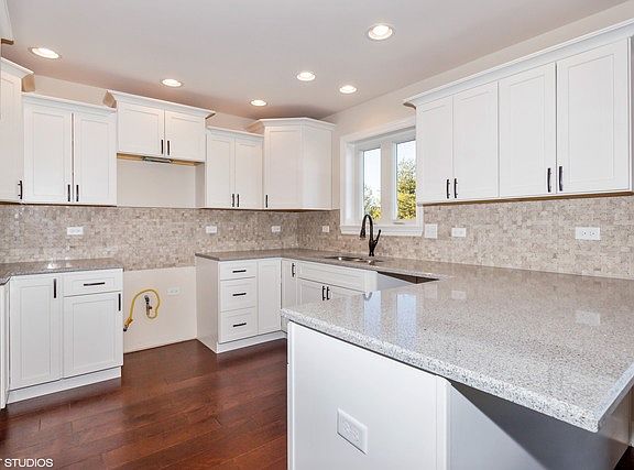 2nd image of 1107 Diana Ct