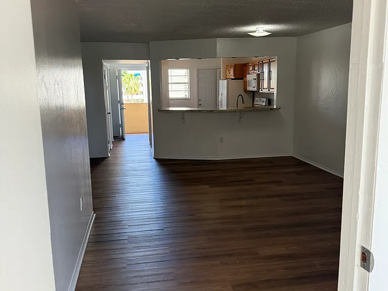 1750 NE 191st St #408 — Photo 28