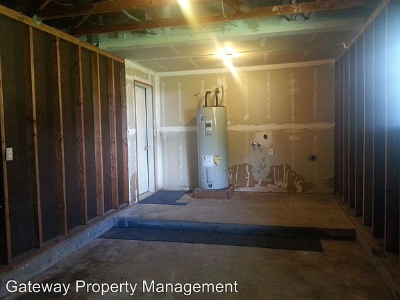 3rd image of 170 E Aloha Ln #A