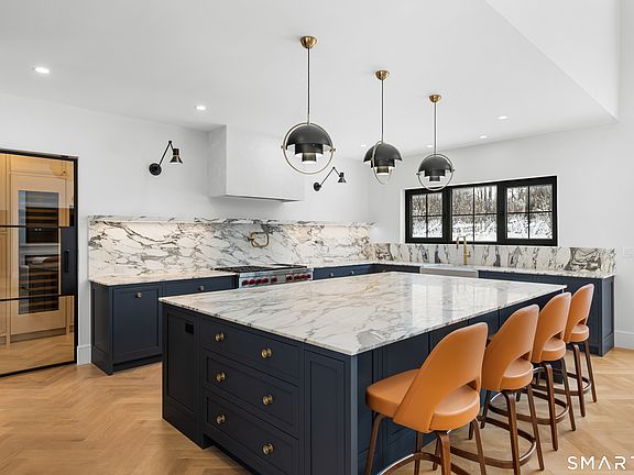 4th image of 476 Mill Hill Terrace