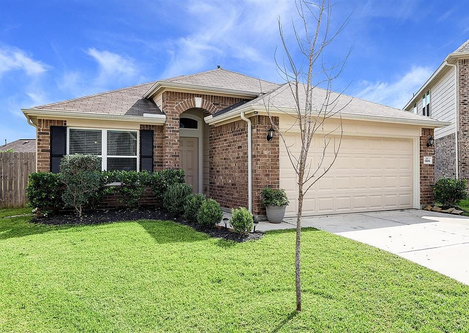 1st image of 15106 Winter Meadow Ct