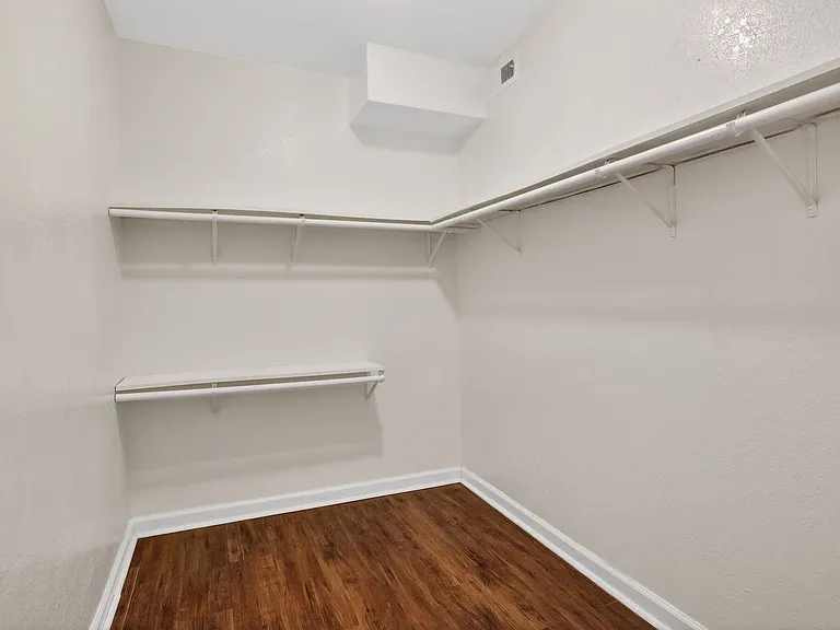 Walnut Ridge Apartments — Photo 30