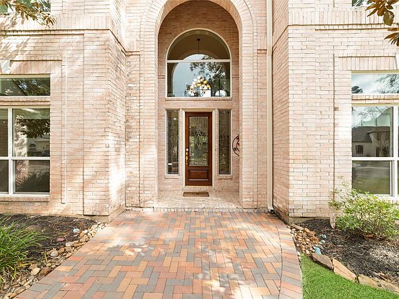 5th image of 10 E Rock Wing Pl