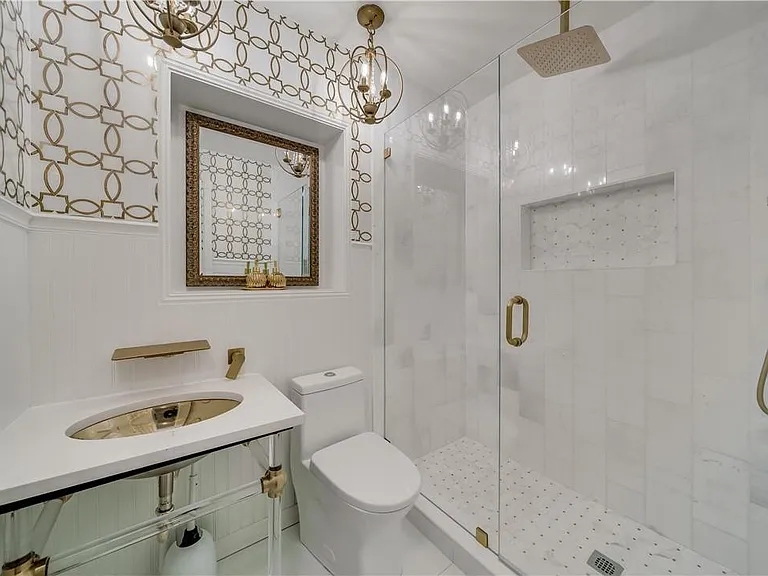 417 NE 15th Ave — Photo 35