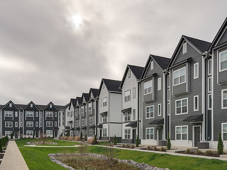 1st image of 700 N Dupont Ave #216-lot 70