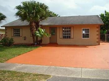 5th image of 2800 SW 5th Ct