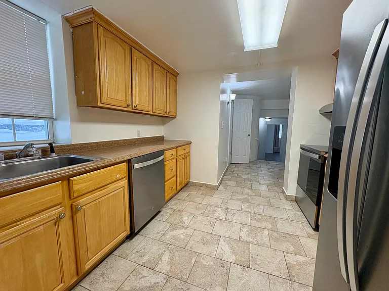 2 Hollowbrook Pl #1 — Photo 8