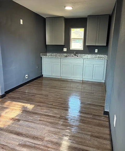 9407 Sandra St — Photo 16