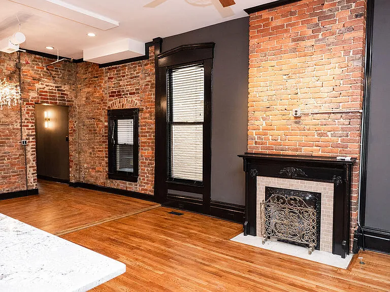 275 S Limestone St #140 — Photo 25