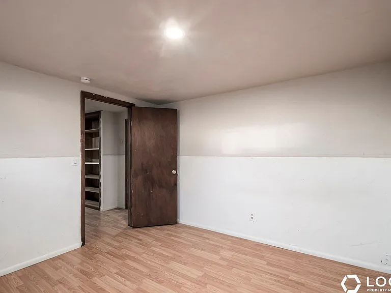4247 S 2450 W — Photo 15