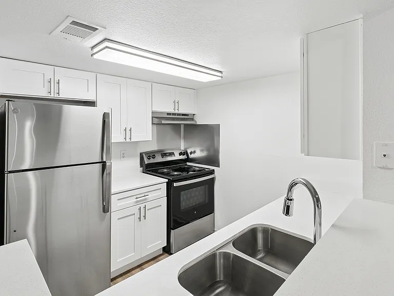 13695 Goldmark Dr — Photo 10