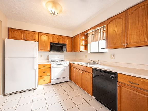 5th image of 503 Maywood Dr