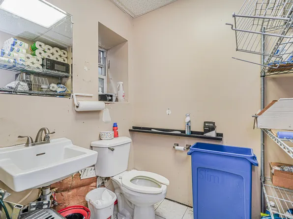 2672 Gerritsen Avenue image 6 of 16