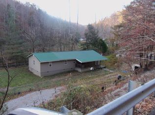 1251 Craft Colly Rd, Ermine, KY 41815