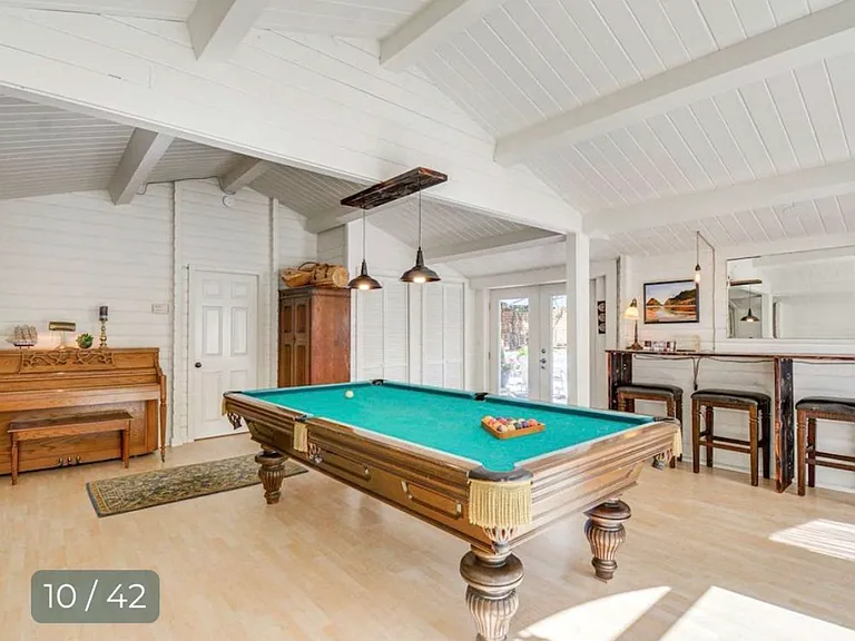 7075 NE Bay Hill Rd — Photo 24