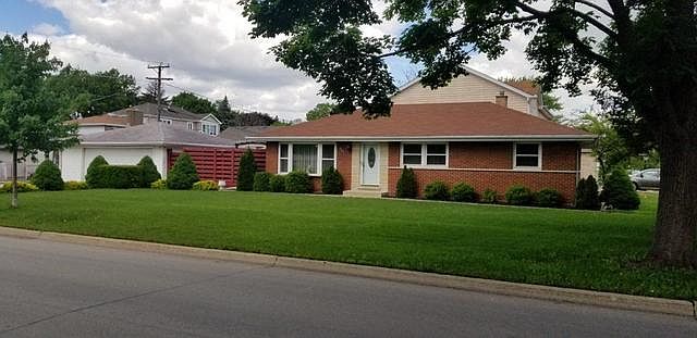 1st image of 309 E Fullerton Ave