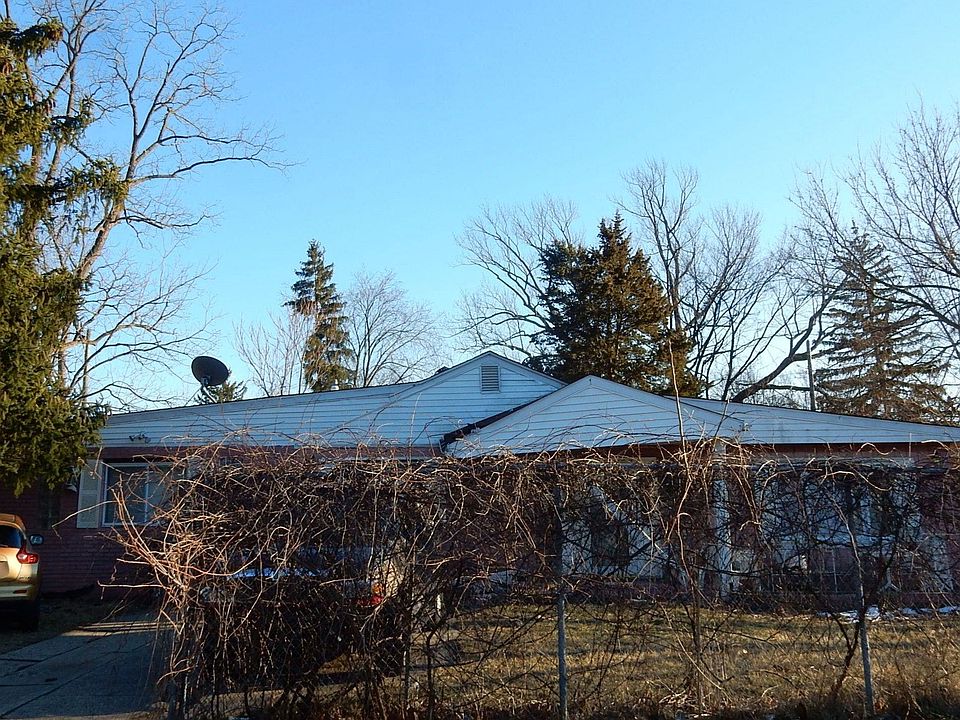 1st image of 11105 W Outer Dr