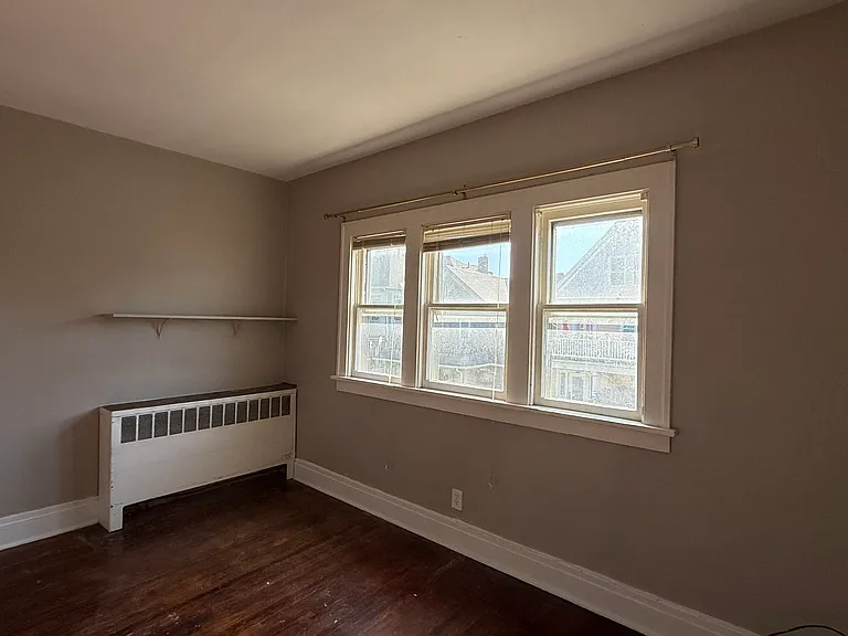 2 Arlington Pl #4 — Photo 5