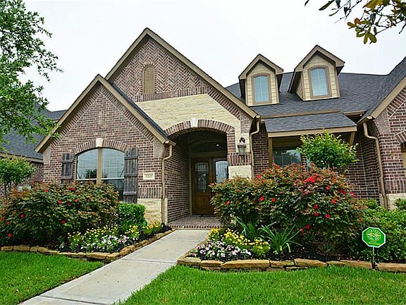 3rd image of 5707 Fulshear Plantation Dr