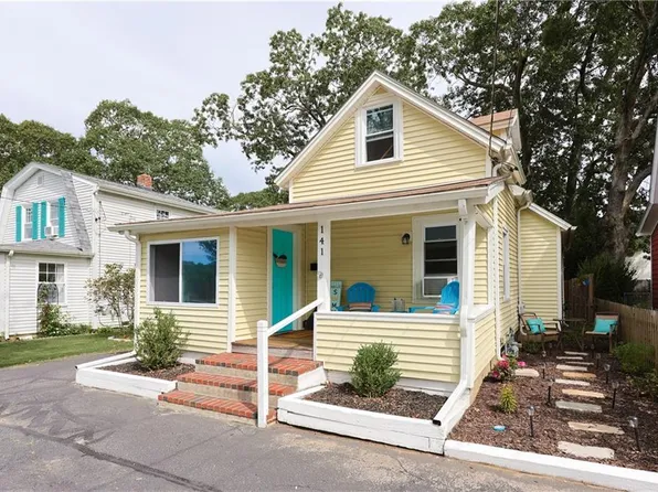 141 Park Dr, Riverside, RI 02915