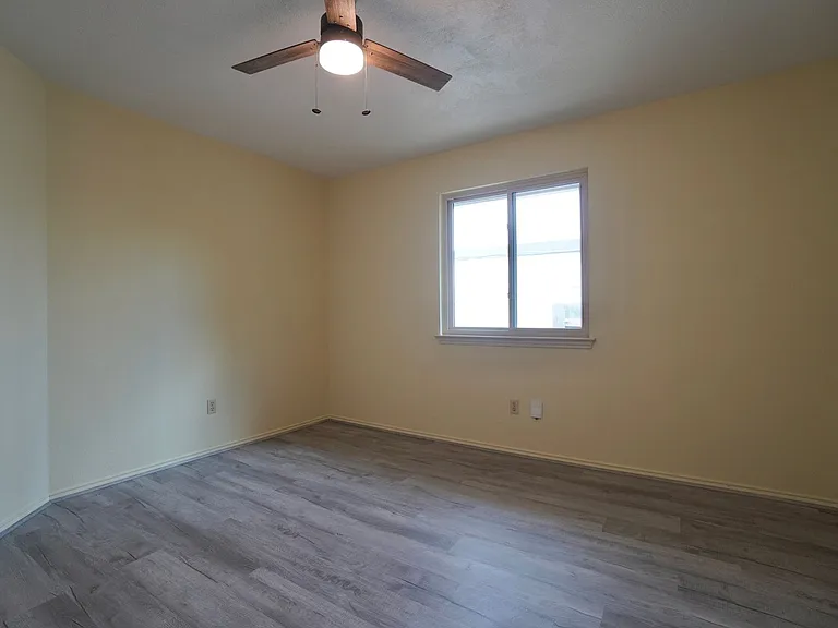 14009 Conner Downs Dr — Photo 19
