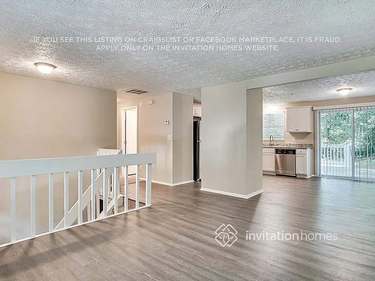 5224 Martins Crossing Rd — Photo 3