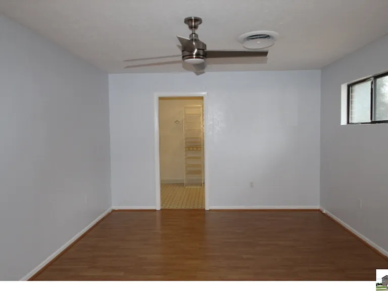 204 Oak St — Photo 25