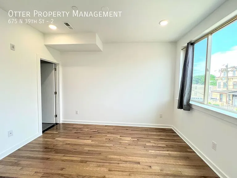 675 N 39th St #2 — Photo 16