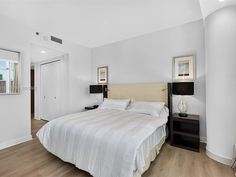 1395 Brickell Ave #2813 — Photo 20