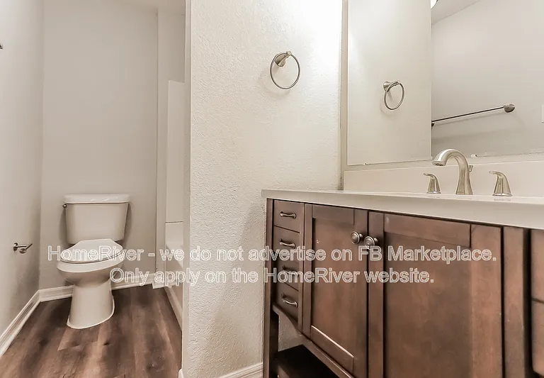 4523 Dolphin Dr — Photo 7