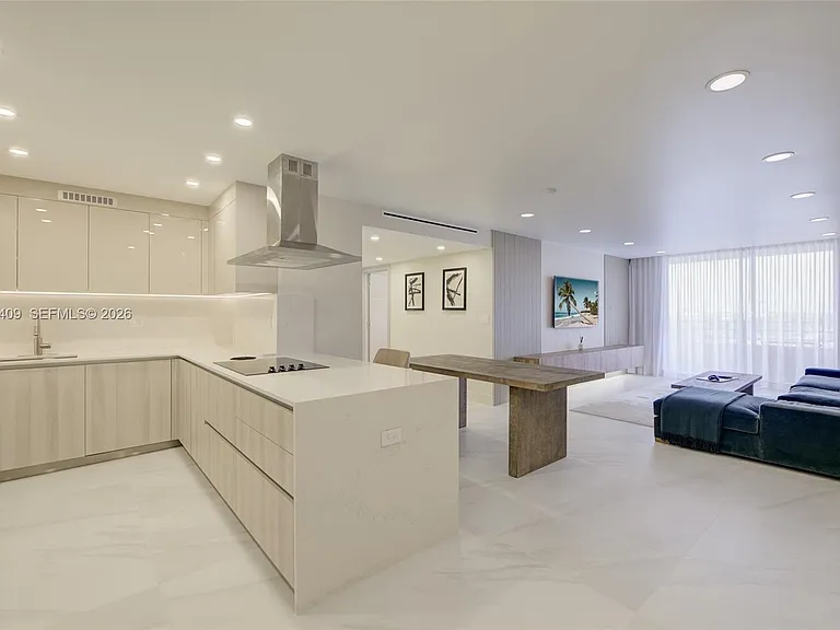 600 Three Islands Blvd #403 — Photo 1