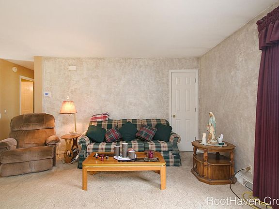 5th image of 10762 Brown Lake Dr