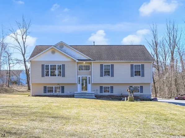 28 Reigler Rd, West Milford Twp., NJ 07421