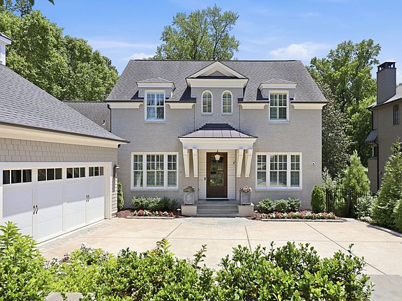 2nd image of 2808 Anderson Dr