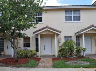 6748 Sienna Club Dr, Lauderhill, FL 33319