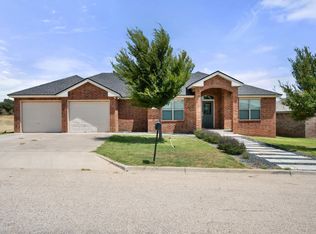 1102 Buffalo Ct, Abernathy, TX 79311