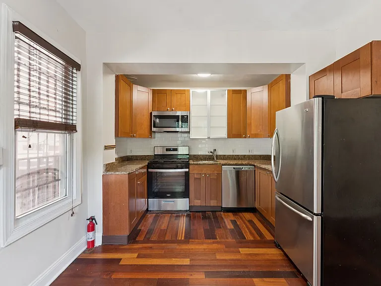 2911 Sherman Ave NW — Photo 13