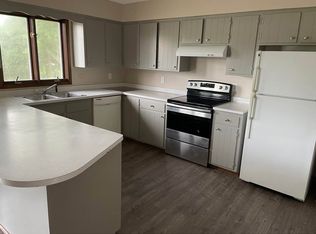 251 Broadway Dr #251, Sun Prairie, WI 53590