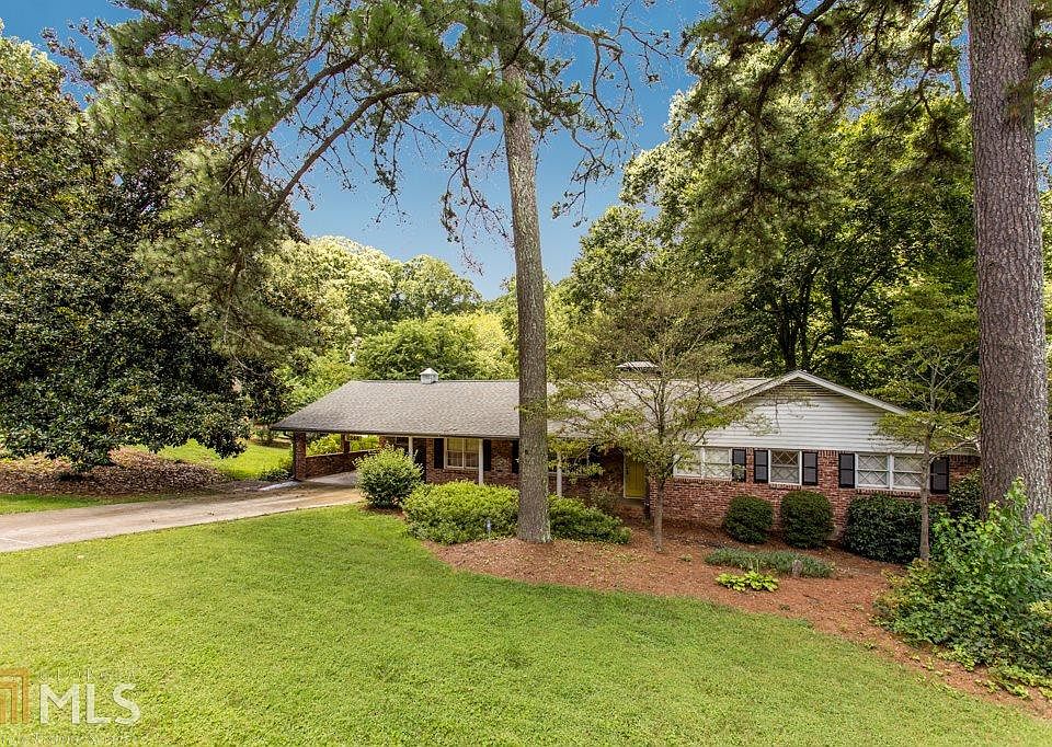 2nd image of 2244 Winding Woods Dr