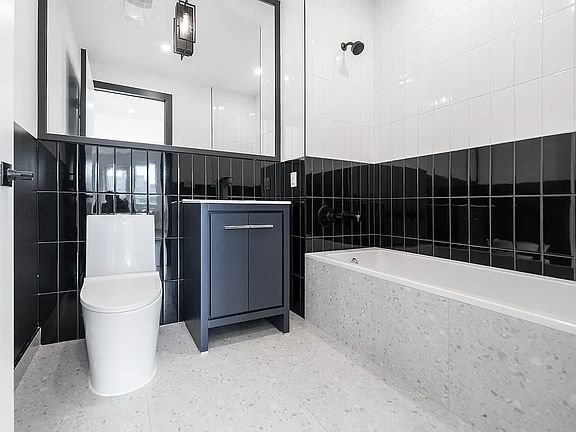 5th image of 1042 President St #6W