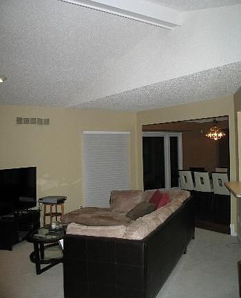 3rd image of 46491 Glengarry Blvd