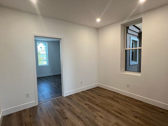 5th image of 112-16 Rockaway Beach Blvd #2L