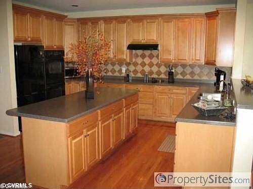 3rd image of 11633 Sethwarner Dr
