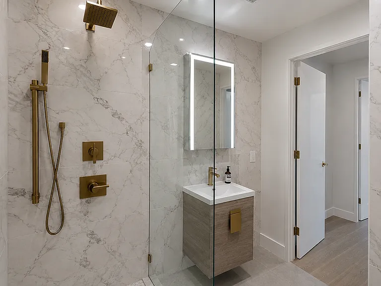 455 Lexington Ave #2A — Photo 6